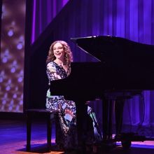 Review: A Beautiful Tribute: Reflecting on BEAUTIFUL: THE CAROLE KING MUSICAL at Beef