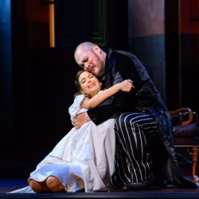 Review: With Great Music But Little Jesting, RIGOLETTO Returns to the Met