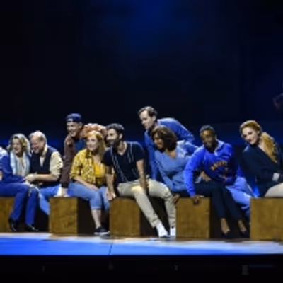 BWW Review: COME FROM AWAY at Luxor Theater Rotterdam | A heartfelt ode to mankind! ⭐️⭐️⭐️⭐️