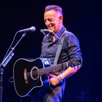 Review Roundup: SPRINGSTEEN ON BROADWAY Returns; What Has Changed Since the Original…