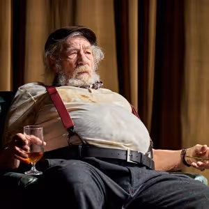 Review: PLAYER KINGS, Noël Coward Theatre
