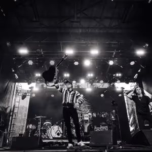 Stephen Wilson Jr. Details Fall Run for his 'Søn of Dad' Tour