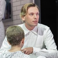 Video: STRANGER THINGS Star Jamie Campbell Bower Makes Cameo in Broadway Play Video