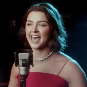 Video: Abby Linderman Sings 'Watch What Happens' From NEWSIES at Tuacahn