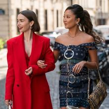 Photos: First-Look at Ashley Park & More in EMILY IN PARIS Season 5