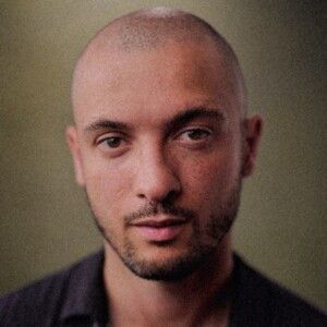 Interview: 'There's A Blurring Of That Fourth Wall': Actor Jamael Westman On TABLE 17