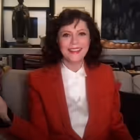 VIDEO: Susan Sarandon Dishes on Her Superhero Walks with Jessica Lange Video
