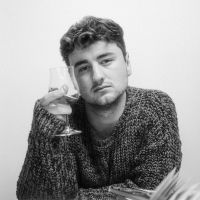 Tom Auton Returns With New Single '9 Til 9'