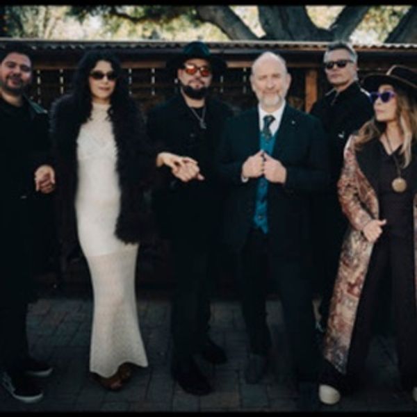 Colin Hay and Men At Work to Embark on Summer 2026 Tour Photo