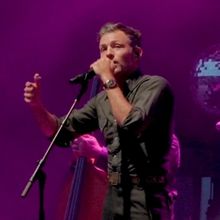 Video: The Avett Brothers Announce SWEPT AWAY Broadway Transfer From Queens Concert
