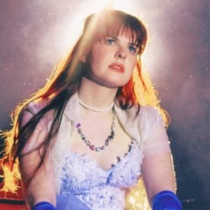 Catie Turner Releases Deeply Confessional EP 'Comedy & Tragedy: Act 2'