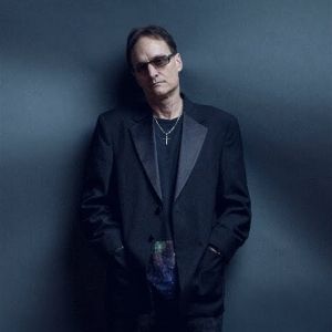 Jazz Artist Bob Holz Signs With SoVibe Entertainment