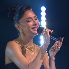 Video: Scherzinger Performs "As If We Never Said Goodbye" on THE LATE SHOW