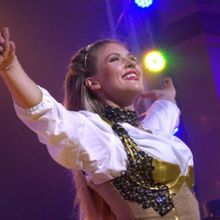 Circus Star Bello Nock Opens CIRCUS EXTREME VARIETY SHOW In Wisconsin Dells