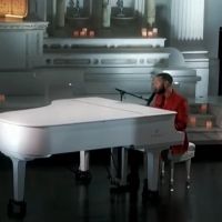 VIDEO: John Legend, Brad Paisley, The Killers, and More Perform on Macy's 4th of… Video