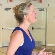 Video: Patti Murin & Hannah Corneau Rehearse 'I Can't Lose You' from FROZEN at The Mu