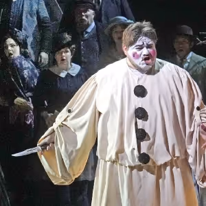 Review: CAVALLERIA RUSTICANA / PAGLIACCI at Lyric