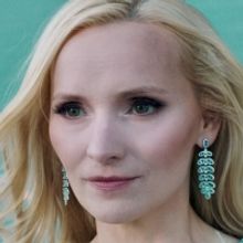 VIDEO: Kristi Roosmaa Performs 'Never Forget Who You Are' From SINGING REVOLUTION: TH