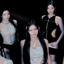 K-POP Group NMIXX Sets Dates for First Global Tour