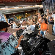 Mardi Gras Madness at Bk Backyard Bar: NYC’s Ultimate Big Game Sunday Bash