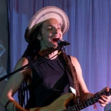 BWW Review: GHOST LIGHT at KCRep