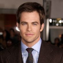 Chris Pine to Star As Walter Cronkite in NEWSFLASH