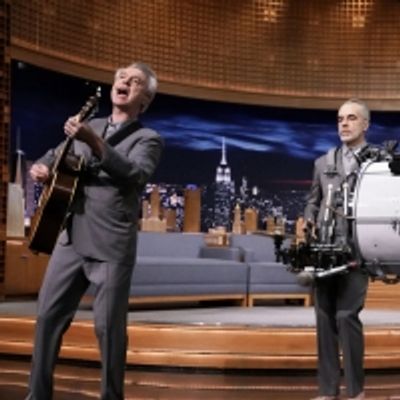 VIDEO: DAVID BYRNE'S AMERICAN UTOPIA Performs 'Road to Nowhere' on THE TONIGHT SHOW