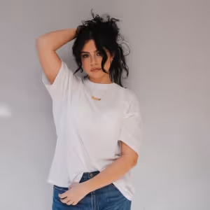 Nashville Singer-Songwriter Savanna Leigh Releases 'reminders of you' EP