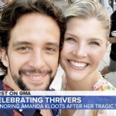 VIDEO: Robin Roberts Honors Amanda Kloots With the 'Thrivership Award'