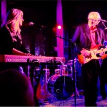 Bees Deluxe Brings Acid Blues to The Cutting Room