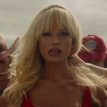 VIDEO: See Lily James as Pamela Anderson in Hulu's PAM & TOMMY Teaser