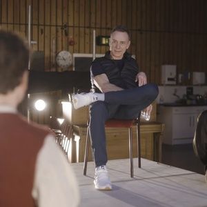 Video: Get an Inside Look Into National Theatre's MAN AND BOY, Now Streaming