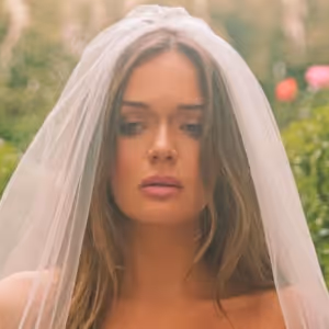 Video: Emma Zander Drops Music Video For 'Not A Fairytale'