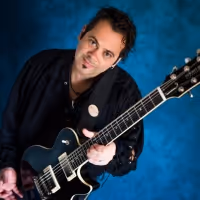 Edi Roque Brings Guitar Wizardy To Arcadia Blues Club