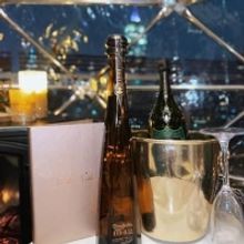 SOMEWHERE NOWHERE Launches Teardrop Igloos with Panoramic Views of NYC