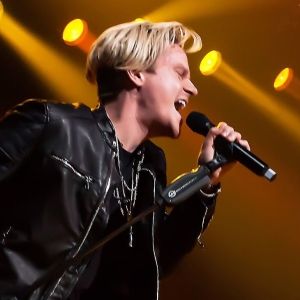 Nova Scotia Actor Geordie Brown Joins FOREIGNER'S Canadian Tour To Relaunch Jukebox…