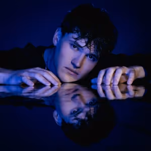 Rising Singer/Songwriter Rob Eberle Unveils His Debut EP, 'COLLATERAL DAMAGE'