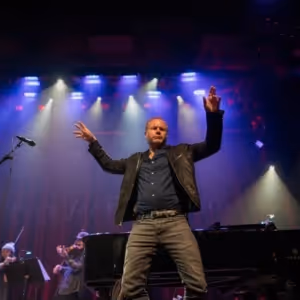 Five For Fighting Sets String Quartet Tour with Broadway's Katie Kresek, Chris…