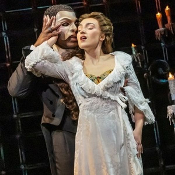 THE PHANTOM OF THE OPERA Is Now Playing at Chicago's Cadillac Palace Theatre Photo