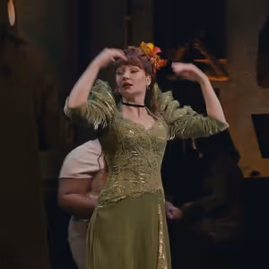 Video: Nicola Roberts in HADESTOWN UK