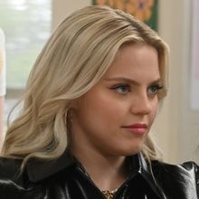 Video: Watch the MEAN GIRLS Movie Musical Trailer With Reneé Rapp, Tina Fey & More