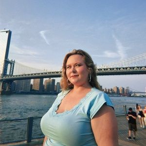 Interview: Cassi Mikat Takes Up Sonic Space in SING LOUD! at 54 Below