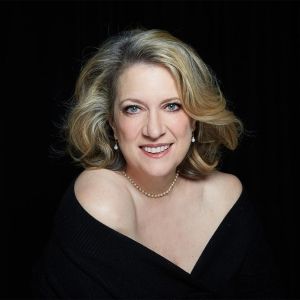 Interview: Carolyn Montgomery Celebrates Rosemary Clooney in GIRLSINGER at 54 Below