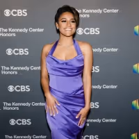 Ariana DeBose to be Honored With the Human Rights Campaign Visibility Award