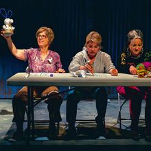 Review: 4 Chairs Theatre's GOOD PEOPLE at Theater Wit