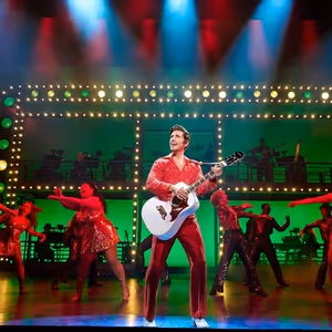 Review: A BEAUTIFUL NOISE- THE NEIL DIAMOND MUSICAL at Jacksonville Center For The Performing Arts
