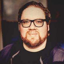 CEO Martin Derbyshire Will Depart Stockroom