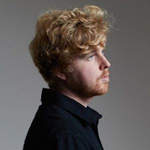 James Leonard Hewitson Unveils New Single 'Black Jeans'