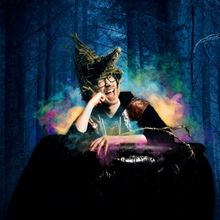 Comedian Edy Hurst Will Host the Edinburgh Fringe Witch Trials 2025