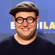 BWW Exclusive: EMOJILAND's Josh Lamon Brings You Inside BroadwayCon 2020!